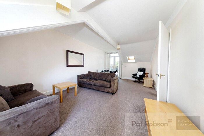 2 Bedroom Apartment To Rent In Grosvenor Place (Flat ), Jesmond, Newcastle Upon Tyne, NE2