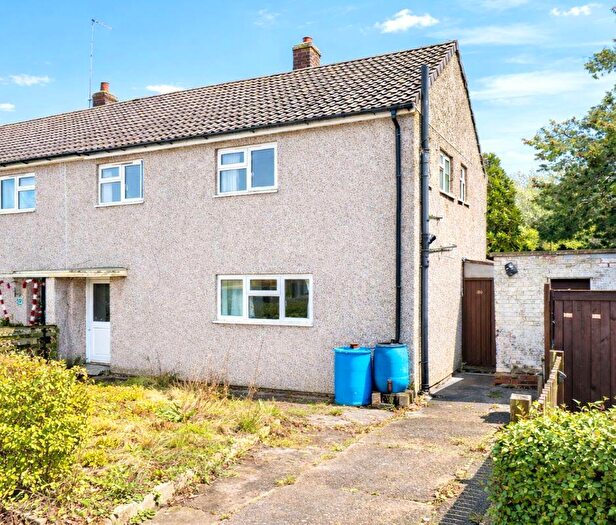 3 Bedroom Semi-Detached House For Sale In Ramscliff Avenue, Donisthorpe, Swadlincote, DE12