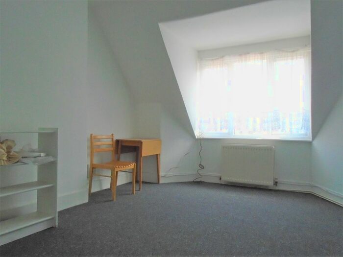 1 Bedroom Flat To Rent In Finchley Road, London, NW11