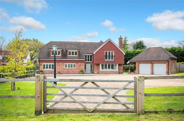 5 Bedroom Detached House For Sale In Bank Lane, Hildenborough, Tonbridge, Kent, TN11