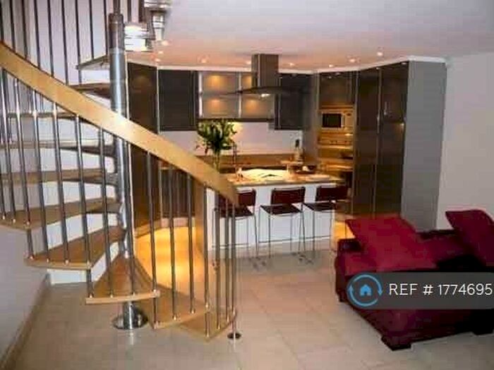 2 Bedroom Flat To Rent In Kennington Road, London, SE11