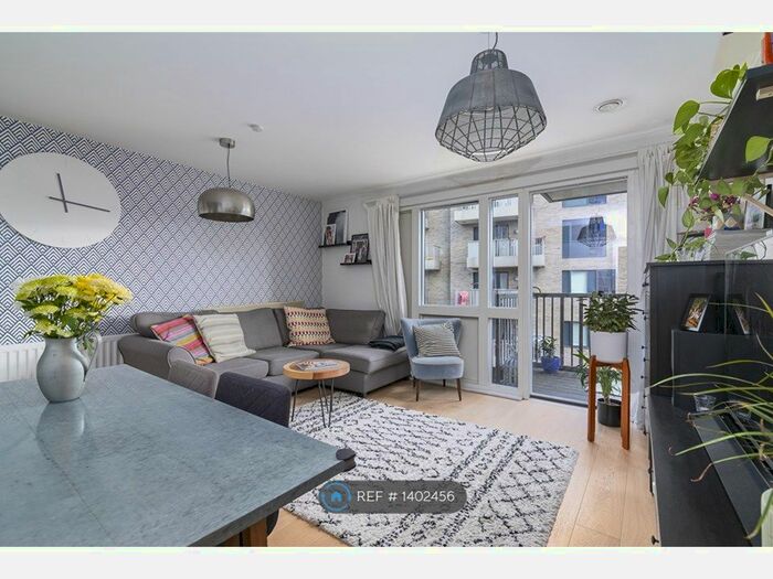 2 Bedroom Flat To Rent In Wandsworth High Street, London, SW18