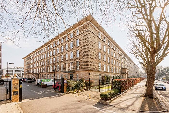 2 Bedroom Flat To Rent In Bromyard Avenue, London, W3