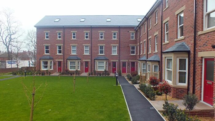 4 Bedroom Flat To Rent In Chapel Lane, Headingley, Leeds, LS6