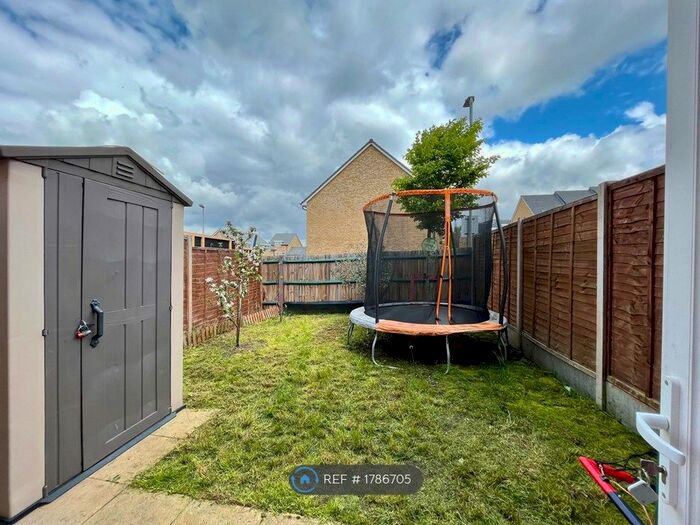 4 Bedroom Semi-Detached House To Rent In Dartford, Dartford, DA1