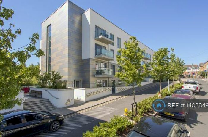 2 Bedroom Flat To Rent In Upper Terrace Road, Bournemouth, BH2