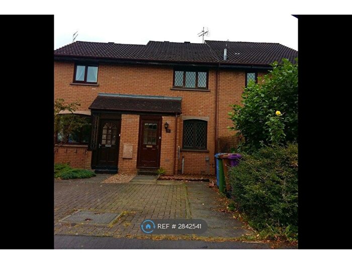 2 Bedroom Terraced House To Rent In Millhouse Drive, Glasgow, G20