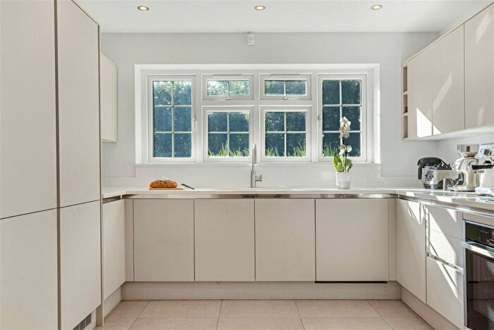 5 Bedroom Detached House For Sale In Little Orchard, Spellbrook, CM23