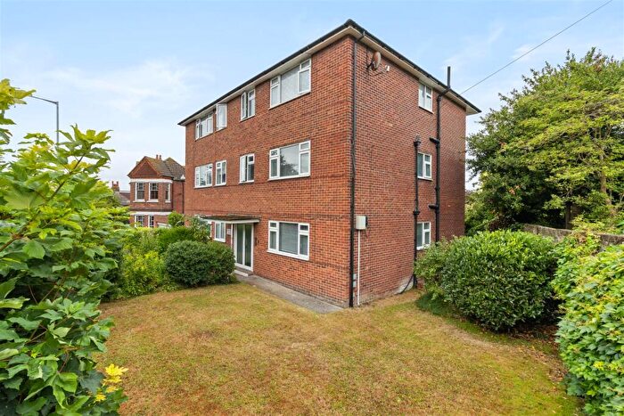 1 Bedroom Flat For Sale In Enys Road, Eastbourne, BN21