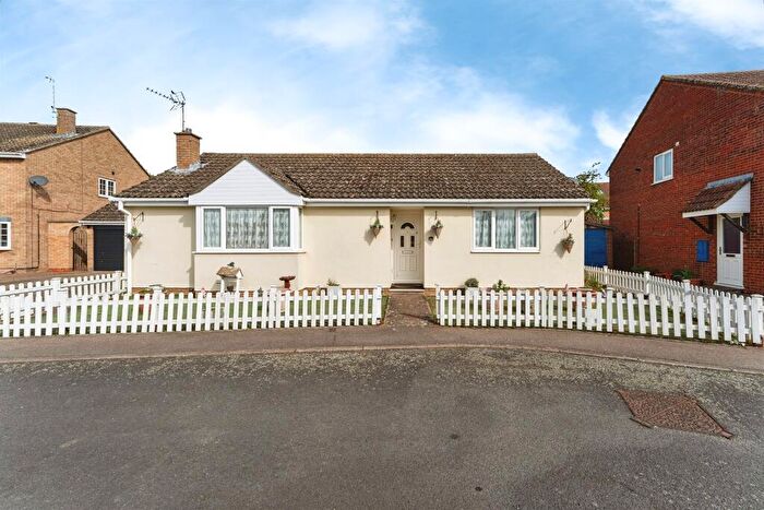 3 Bedroom Detached Bungalow For Sale In Bevills Close, Doddington, March, PE15