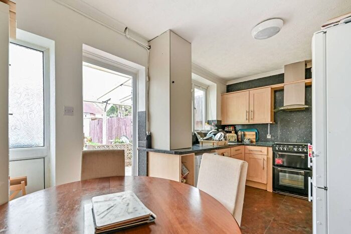 2 Bedroom Terraced House For Sale In Churchill Road, Langley, Slough, SL3