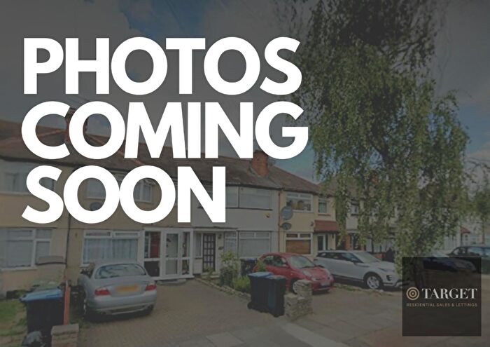 3 Bedroom Terraced House To Rent In Charlton Road, N9