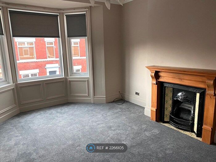 3 Bedroom Flat To Rent In Military Road, Newcastle Upon Tyne, NE30