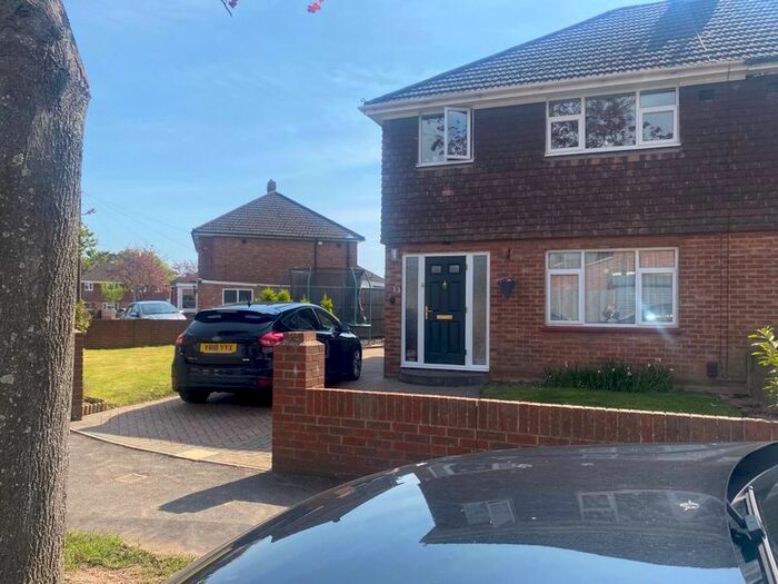 3 Bedroom Semi-Detached House To Rent In Prinsted Crescent, Farlington, Portsmouth, PO6