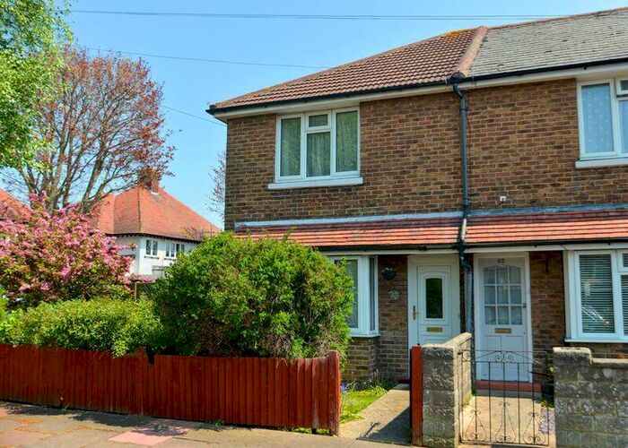 2 Bedroom End Of Terrace House To Rent In St Anselms Road, Worthing, BN14