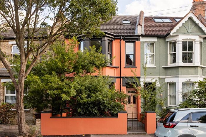 4 Bedroom House For Sale In Havant Road, Walthamstow, E17