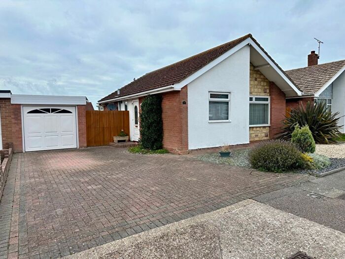 2 Bedroom Detached Bungalow For Sale In Duncan Drive, Birchington, CT7