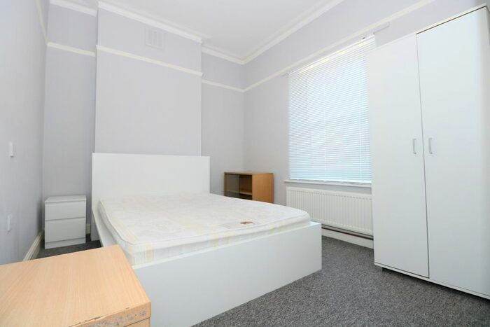 Studio To Rent In Harlesden Road, London, NW10