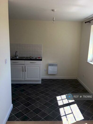 2 Bedroom Flat To Rent In Dexter Avenue, Grantham, NG31