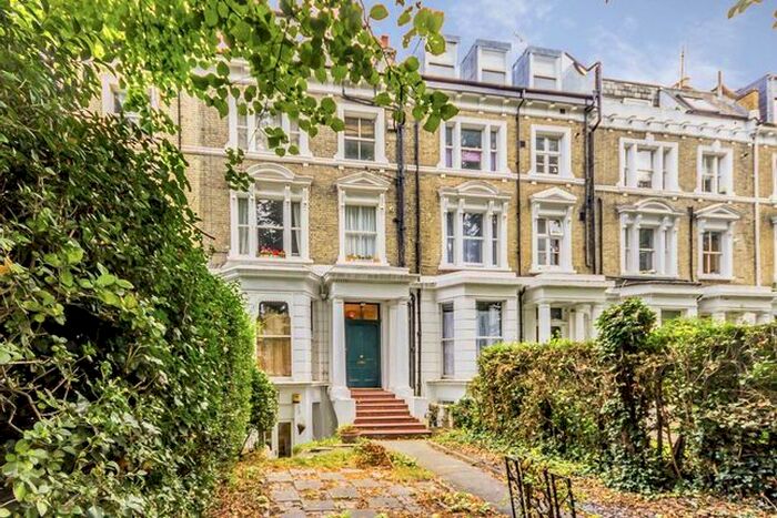 2 Bedroom Flat To Rent In Elsham Road, London, W14