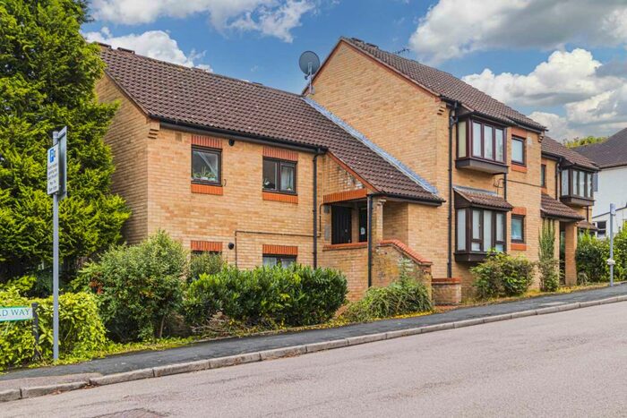 1 Bedroom Apartment To Rent In Boxmoor Location, HP3