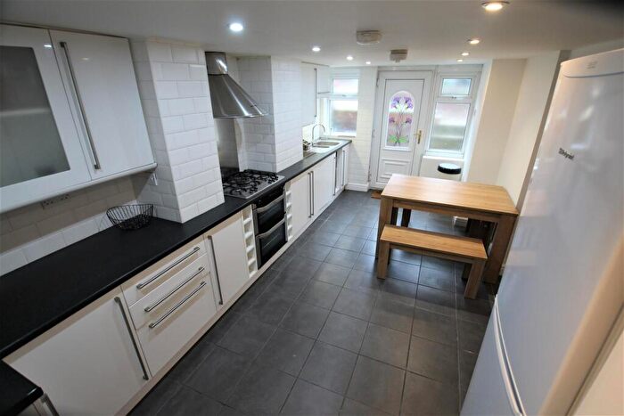 2 Bedroom Terraced House To Rent In Argie Road, Burley, Leeds, LS4