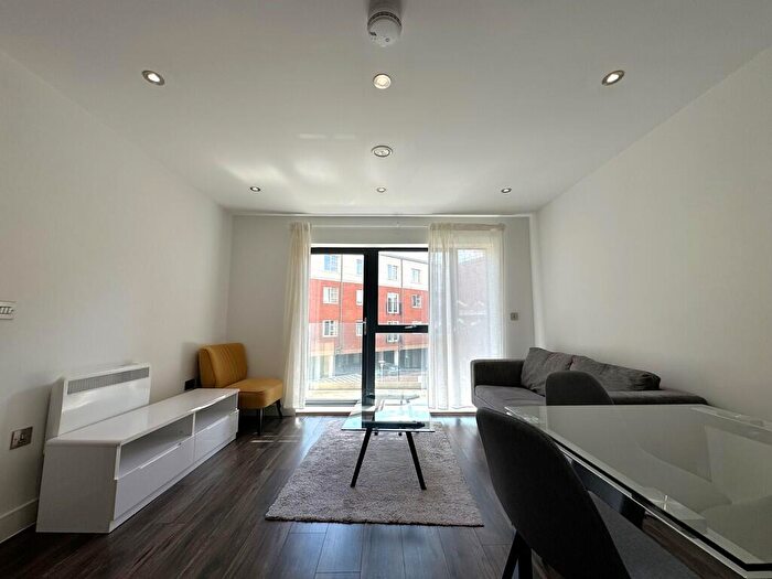 1 Bedroom Apartment To Rent In Regency Place, Parade, Birmingham City Centre, B1