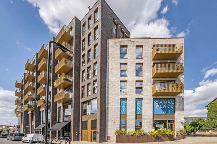 1 Bedroom Flat To Rent In Andrews Road, Broadway Market, E8