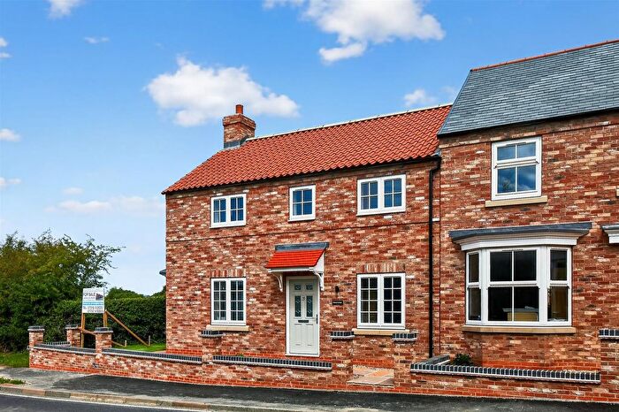 3 Bedroom Property For Sale In Thirsk Road, Easingwold, YO61