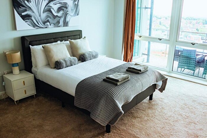 3 Bedroom Serviced Apartments To Rent In Huntingdon Street, Nottingham, Nottinghamshire, NG1