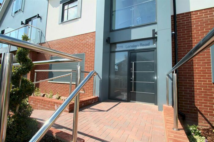 2 Bedroom Flat To Rent In London Road, Leigh-On-Sea, SS9