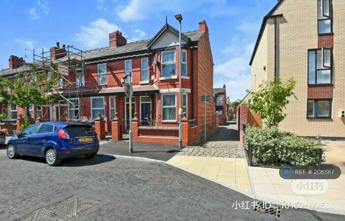 4 Bedroom End Of Terrace House To Rent In Yew Tree Avenue, Manchester, M14