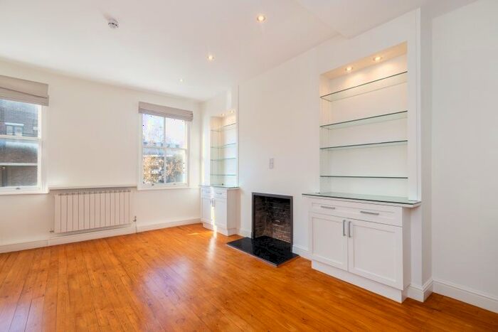 3 Bedroom Flat To Rent In Kensington Park Road, London, W11