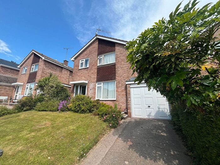 4 Bedroom Detached House For Sale In Lancaster Drive, Roselands, Paignton, TQ4