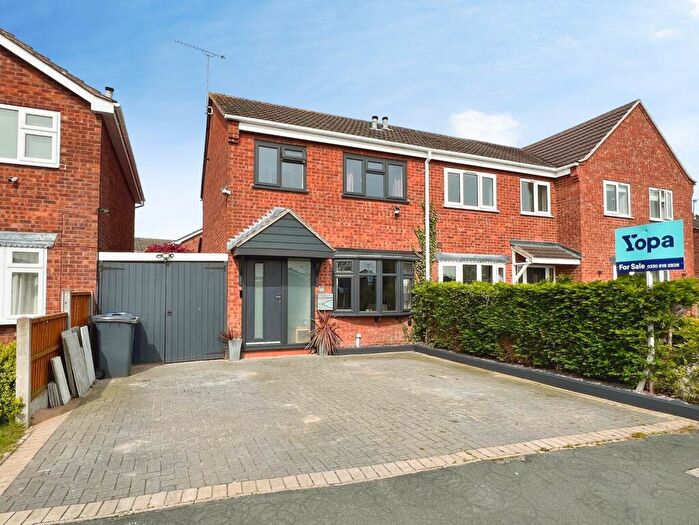 3 Bedroom Semi Detached House For Sale In Park Road, Barton-under-Needwood, DE13