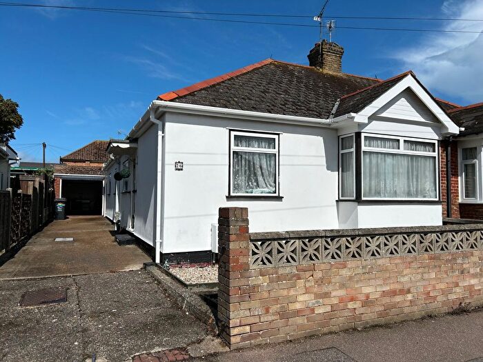 2 Bedroom Bungalow To Rent In Kings Avenue, Ramsgate, Kent, CT12