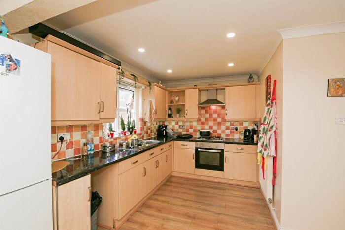 4 Bedroom Detached House For Sale In Monks Drive, Eye, Peterborough, PE6