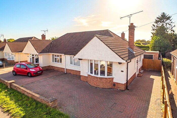2 Bedroom Bungalow For Sale In The Pyghtle, Wellingborough, Northamptonshire, NN8