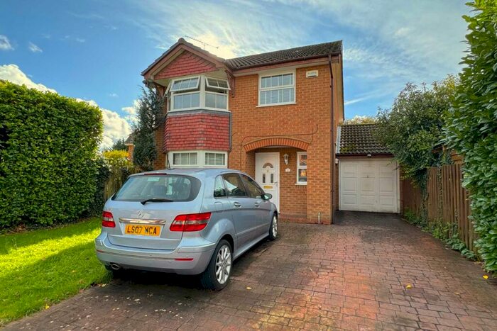 4 Bedroom Detached House To Rent In Ebborn Square, Reading, RG6