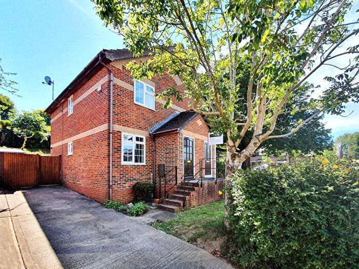 2 Bedroom Semi Detached House For Sale In Gayler Close, Bletchingley, Surrey, RH1