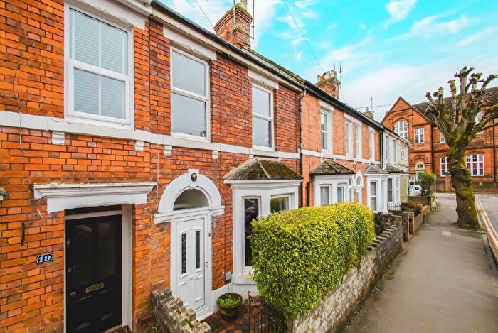 3 Bedroom Terraced House For Sale In Lethbridge Road, Old Town, Swindon, SN1