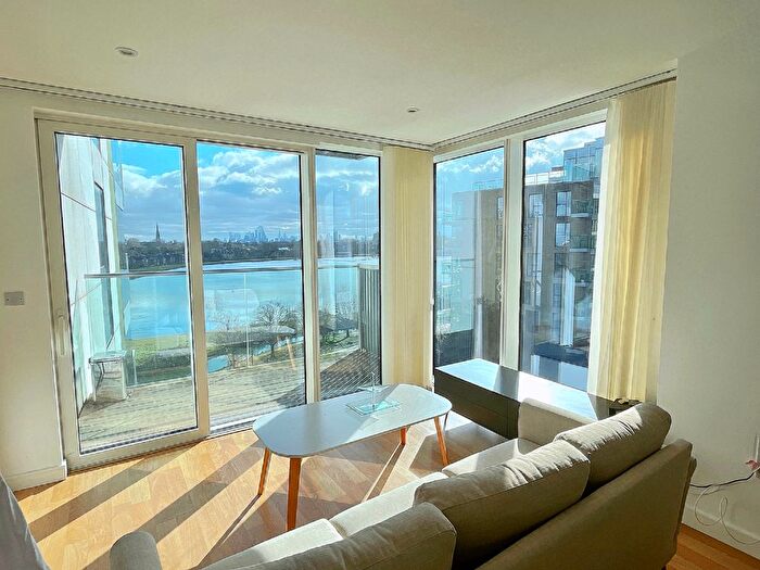 2 Bedroom Flat For Sale In Goodchild Road, London, N4