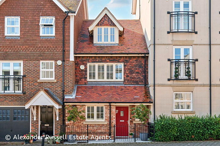 4 Bedroom Terraced House For Sale In College Square, Westgate-on-Sea, CT8