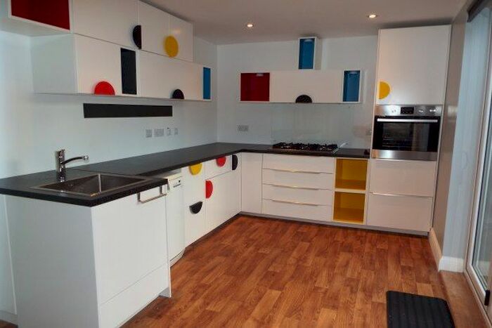 3 Bedroom Property To Rent In The Lowe, Chigwell IG7