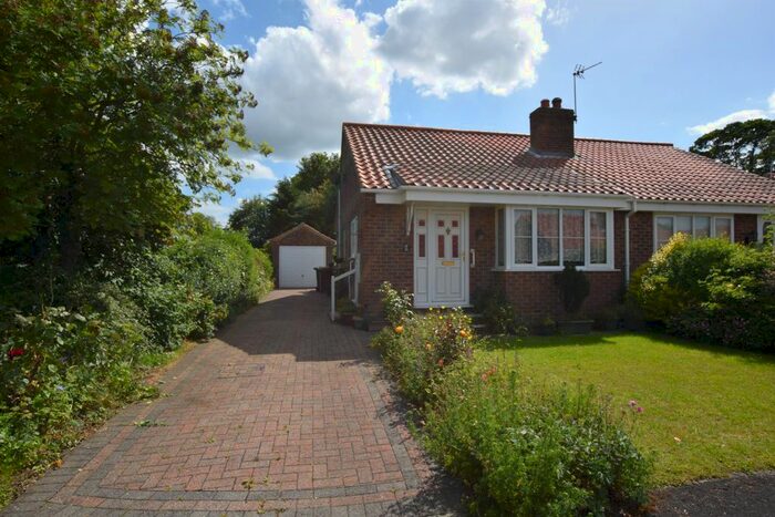2 Bedroom Bungalow To Rent In Aspen Way, Slingsby, YO62