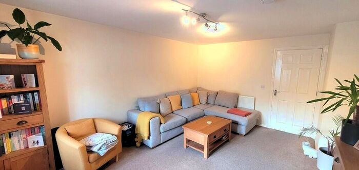 1500 Bedroom Semi-Detached House To Rent In Thackney Leys, Kibworth Harcourt, LE8