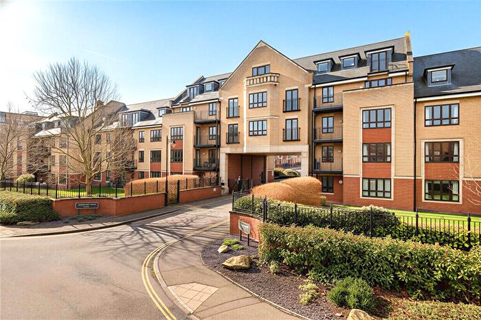 2 Bedroom Property For Sale In Riverside, Cambridge, Cambridgeshire, CB5
