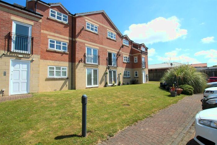 2 Bedroom Flat To Rent In Dixons Bank, Marton-In-Cleveland, Middlesbrough, TS7