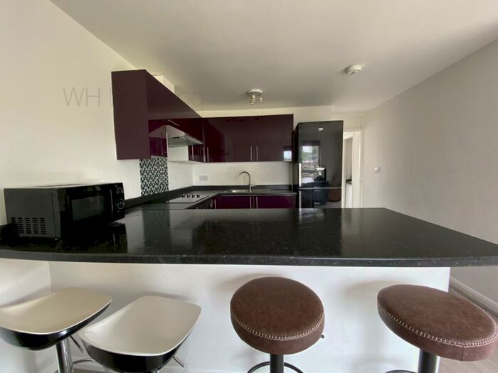 4 Bedroom Bungalow To Rent In Headcorn Drive, Canterbury, CT2