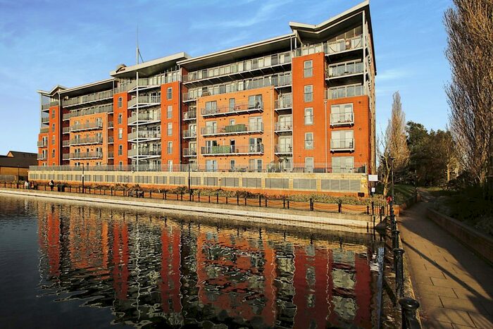 3 Bedroom Flat To Rent In Kentmere Drive, Doncaster, South Yorkshire, DN4